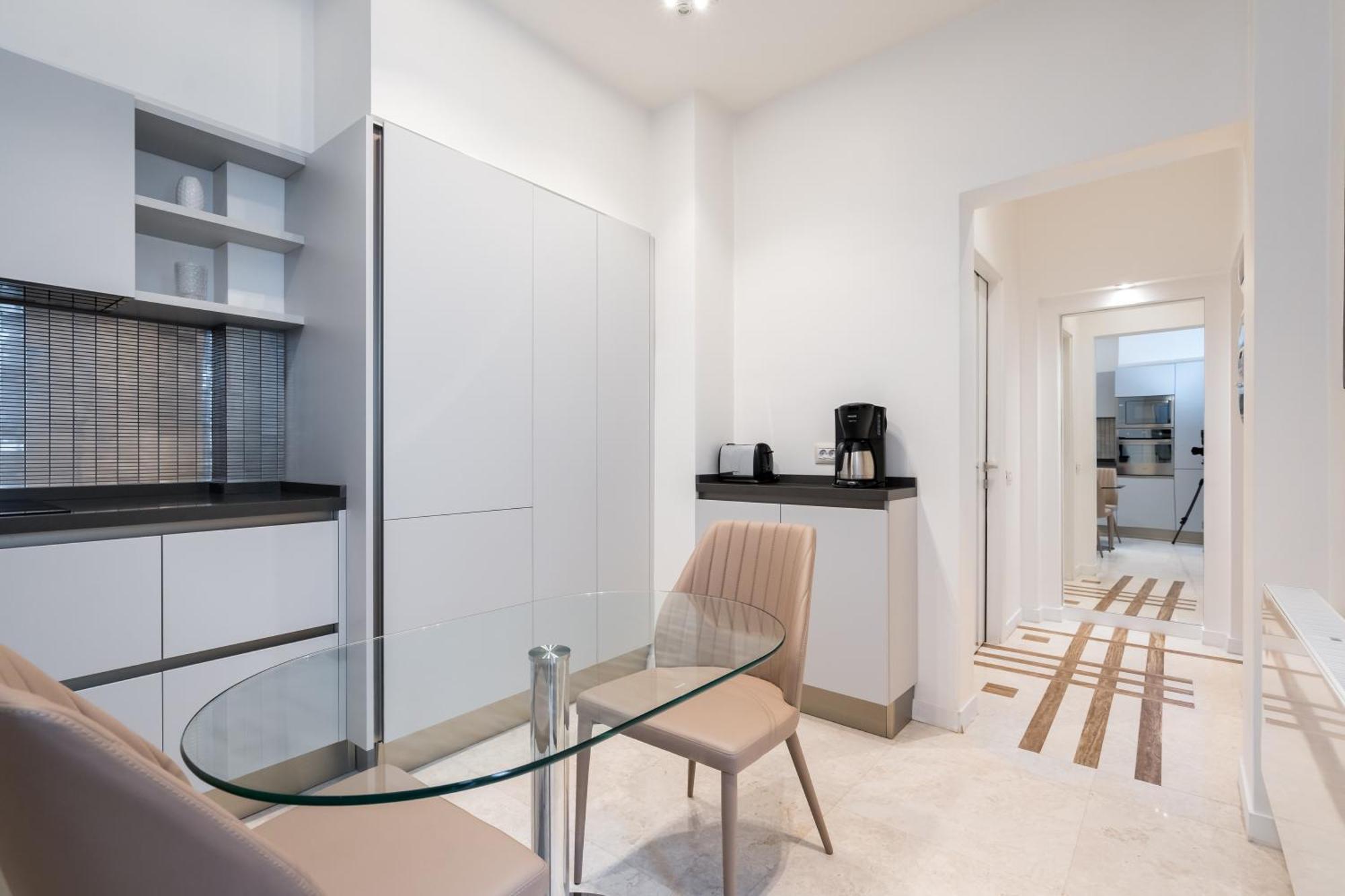 Apartment Esop - Elegant 2br In Dorobanti